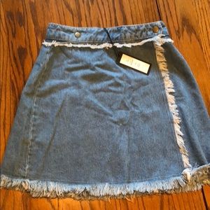 ROMEO+JULIET couture//denim wrap snap button skirt